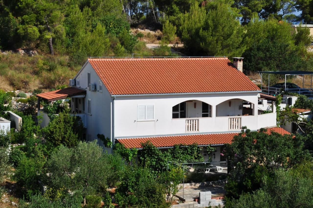 Villa Delfin Sutivan Bagian luar foto