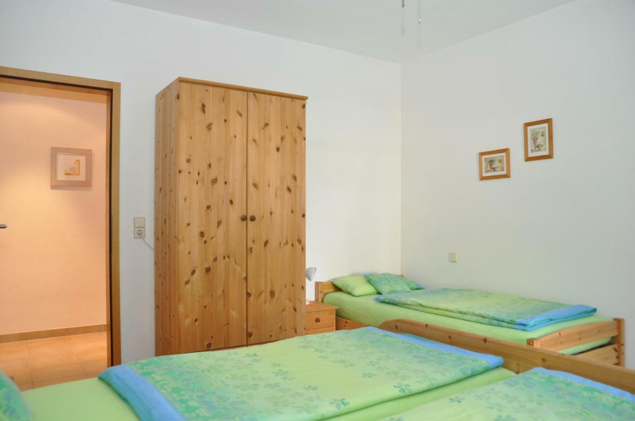 Villa Delfin Sutivan Bagian luar foto